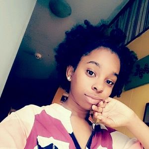 Meet your Posher, Cajanique